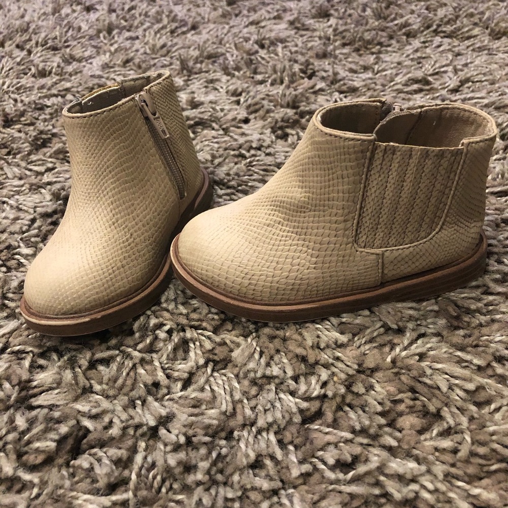 Zara infant booties